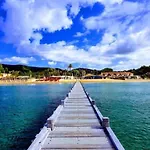 La Demeure De Poulpican Broceliande Jacuzzi Charme Et Romantique Restaurant A 300m Golfe Saint Tropez 招待所 拉克鲁瓦瓦尔梅
